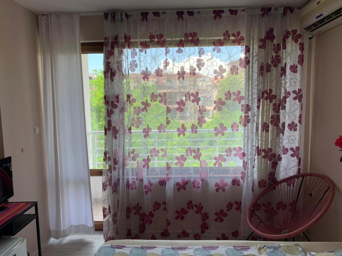 Appartamento Nesebar cozy Studio 302b Esterno foto